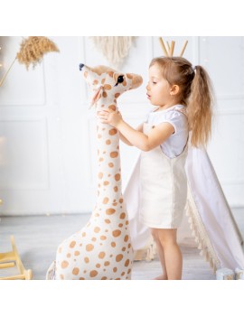 coussin girafe giraffe pillow plush peluche small petit kids enfant deco safari savane animal tahiti fenua shopping