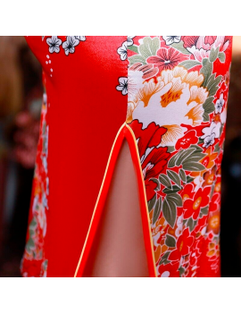 robe rouge pour adulte avec motifs floraux nouvel an chinois