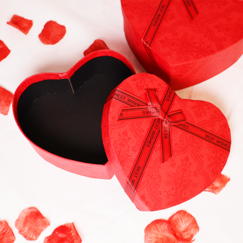 boite cadeau cœur offrir romantique rouge red forme de coeur heart fête saint valentin tahiti fenua shopping