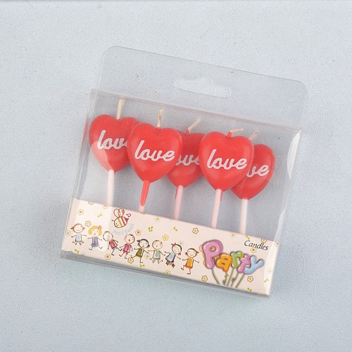 set 5 bougies love le détail qui fait toute la différence pour une ambiance romantique réussie.