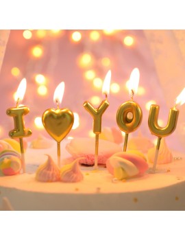 bougies i love you le détail qui fait toute la différence pour une ambiance romantique réussie.